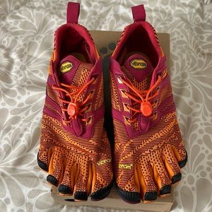 Vibram Fivefinger KMD EVO Toe Shoes size 38